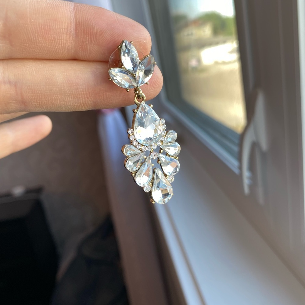 Drop Earings - Picture 2 of 3